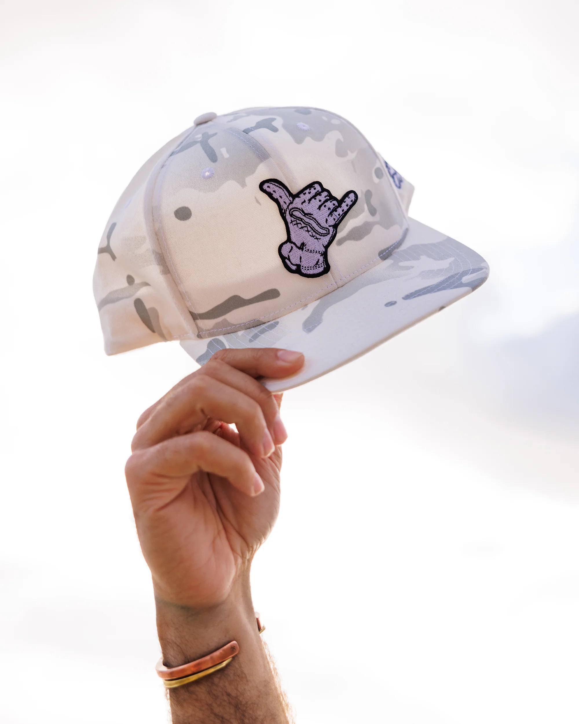 Hang Loose Multicam Snapback Hat - White - Image 3